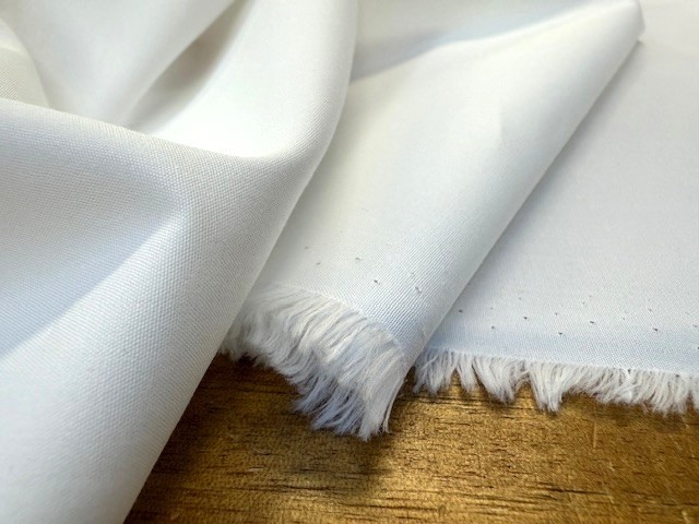 Empire plain white heavy poplin