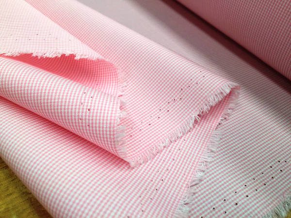 Windsor 2/140’s AW pink checked fabric