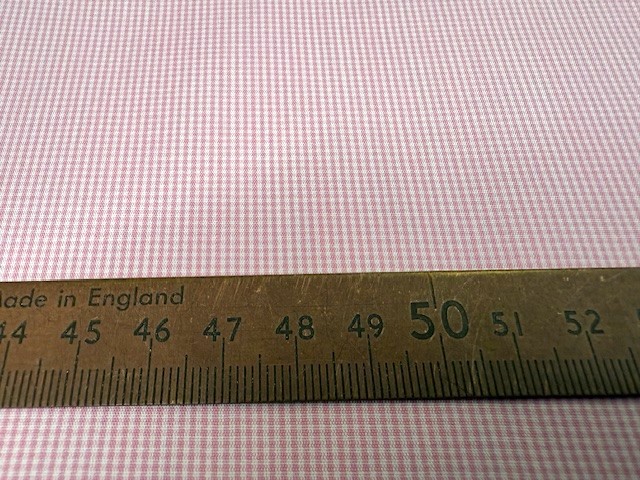 Windsor 2/140's AW pink checked fabric
