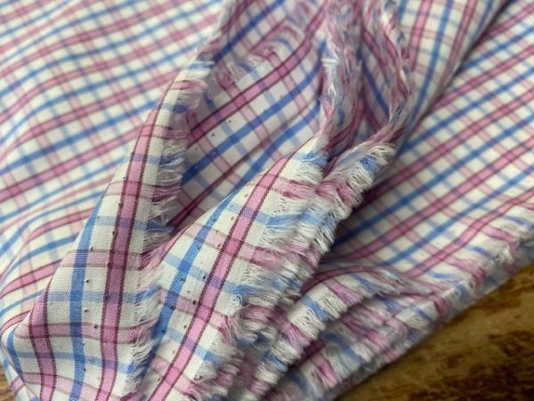 King DD pink checked fabric
