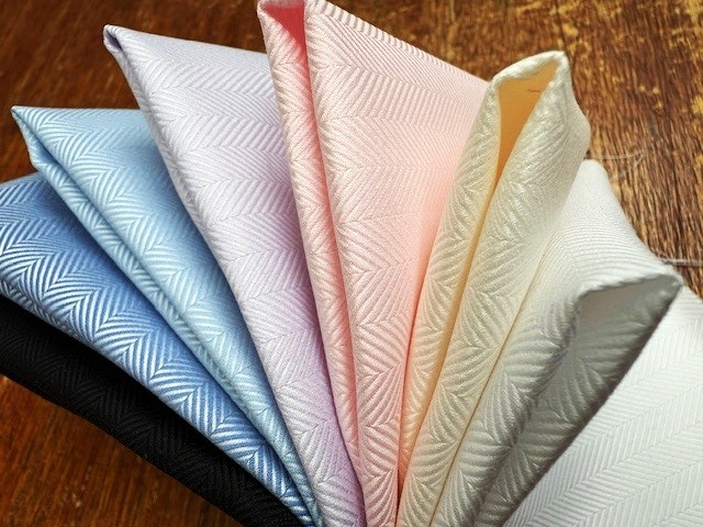 Balmoral 200 black herringbone