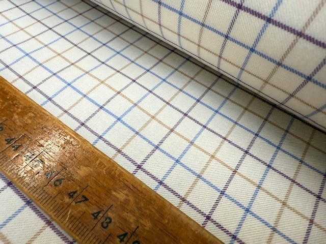 Kent Country 33 plum twill fabric