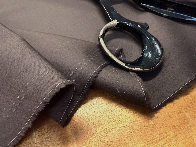 Nelson plain chocolate cotton poplin