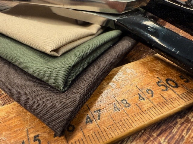 Nelson plain chocolate cotton poplin